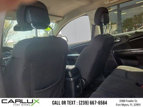 Used 2018 Dodge Journey SE w/ Connectivity Group FWD image 14