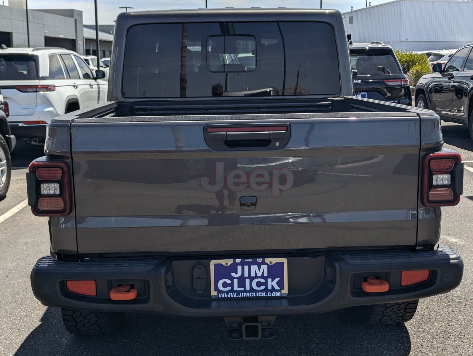 Used 2024 Jeep Gladiator Mojave AWD/4WD image 3
