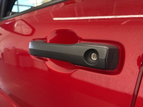 Certified 2025 Toyota 4Runner TRD Off-Road image 13