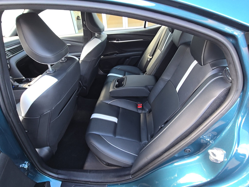 Certified 2025 Toyota Camry SE FWD image 15
