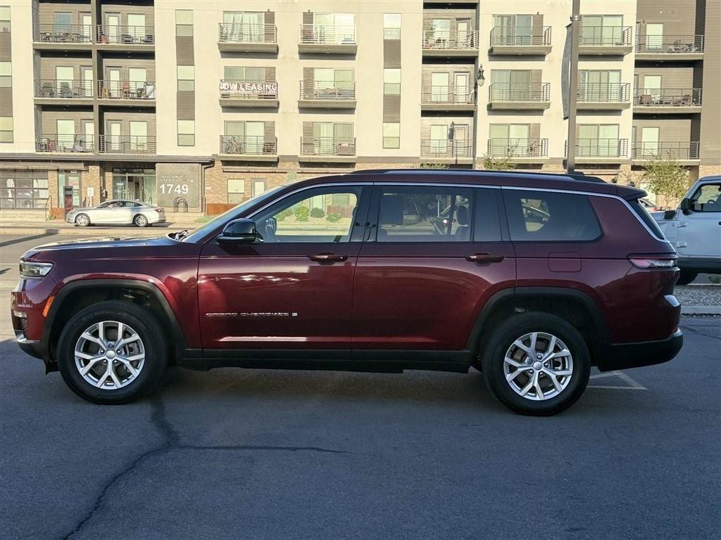 Used 2023 Jeep Grand Cherokee L Limited w/ Trailer Tow Group (B) AWD/4WD image 4