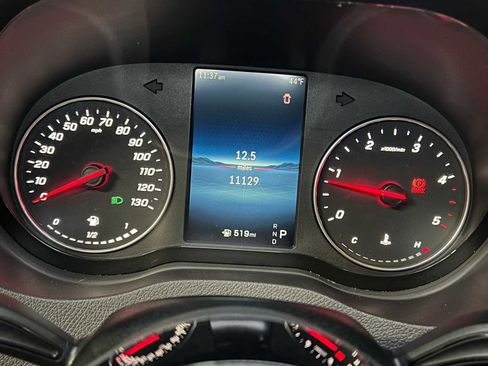 Used 2025 Mercedes-Benz Sprinter 2500 image 28