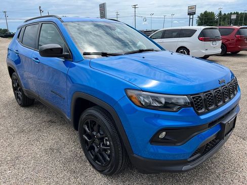 New 2026 Jeep Compass Latitude AWD/4WD image 7