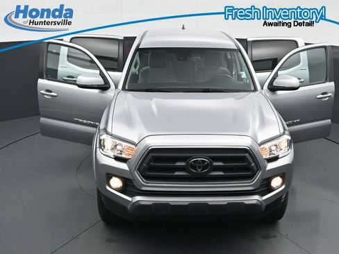 Used 2023 Toyota Tacoma SR5 w/ Technology Package AWD/4WD image 38