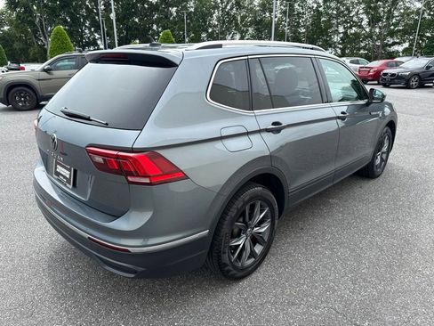 Used 2022 Volkswagen Tiguan SE FWD image 7