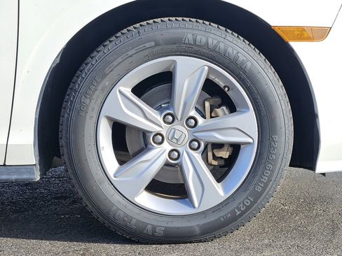 Used 2018 Honda Odyssey EX image 7