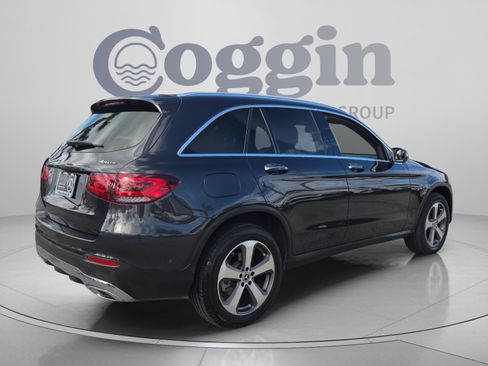 Used 2022 Mercedes-Benz GLC 300 4MATIC image 5