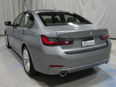 Used 2023 BMW 330i xDrive Sedan w/ Premium Package image 15