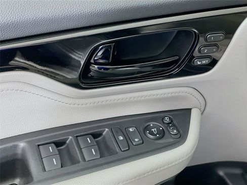 Used 2018 Honda Odyssey Elite image 24