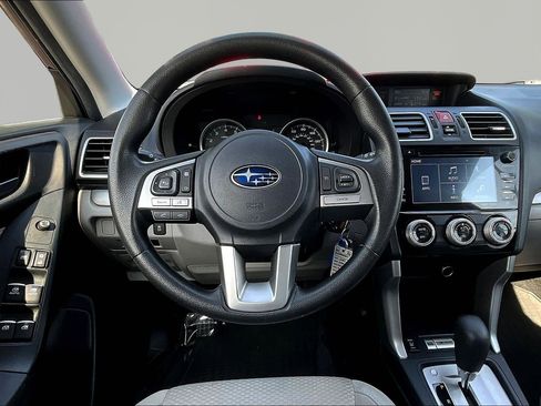 Used 2017 Subaru Forester 2.5i Premium w/ All-Weather Package AWD/4WD image 8