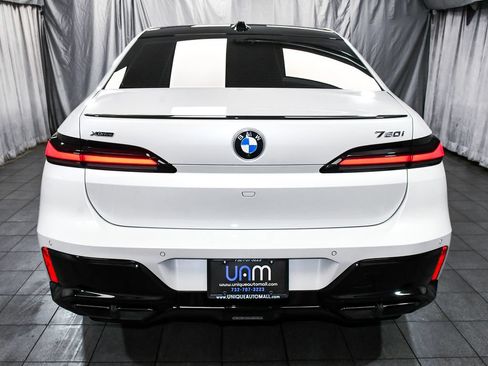 Used 2023 BMW 760i xDrive AWD/4WD image 5