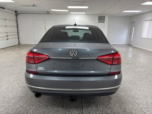 Used 2016 Volkswagen Passat 1.8T SEL Premium image 6