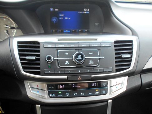 Used 2013 Honda Accord Sport image 14