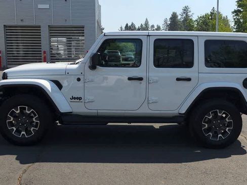 New 2026 Jeep Wrangler Unlimited Sahara AWD/4WD image 5