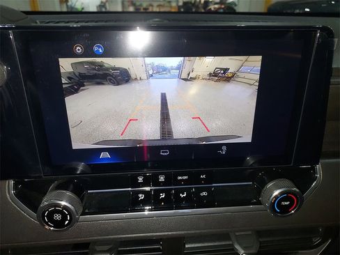 Used 2024 Chevrolet Colorado W/T w/ Safety Package image 23