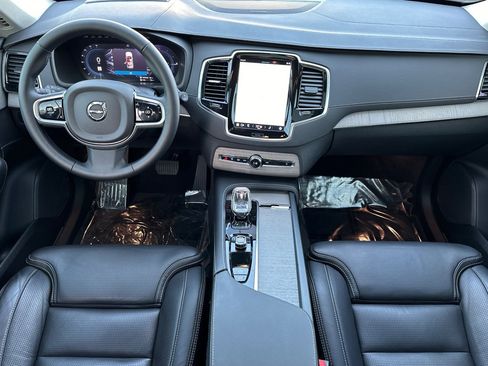 Certified 2025 Volvo XC90 T8 Ultra w/ Protection Package Premier image 3