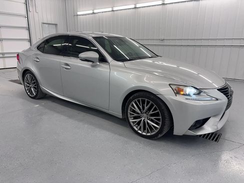 Used 2014 Lexus IS 250 RWD image 9