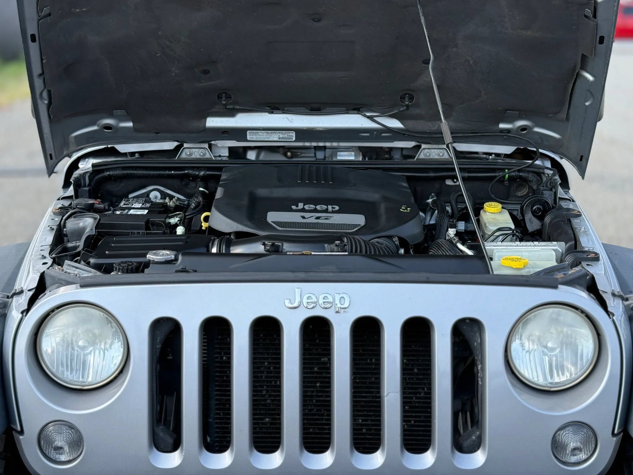 Used 2014 Jeep Wrangler Rubicon w/ Power Convenience Group AWD/4WD image 27