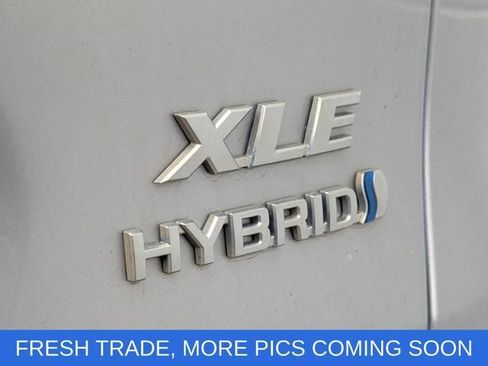 Used 2020 Toyota RAV4 XLE w/ Convenience Package AWD/4WD image 15