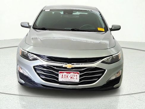 Used 2024 Chevrolet Malibu LT FWD image 2