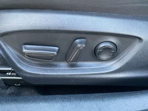 Used 2024 Toyota Camry LE w/ Convenience Package image 25