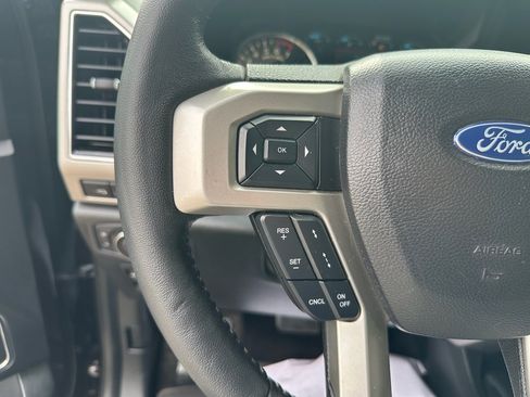 Used 2018 Ford F150 Lariat w/ Equipment Group 502A Luxury image 21