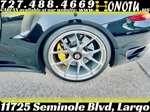 Used 2015 Porsche 911 Turbo S image 17