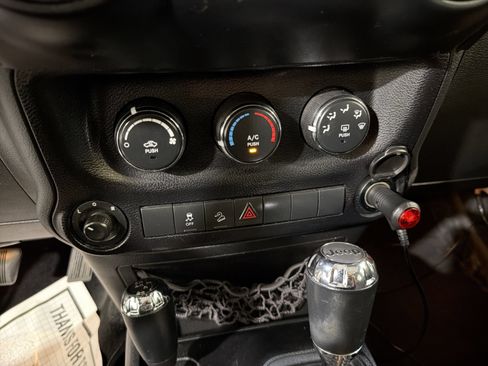 Used 2013 Jeep Wrangler Unlimited Sport AWD/4WD image 22