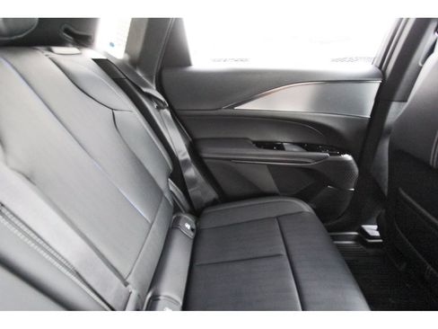 New 2027 Cadillac Lyriq Sport RWD image 11