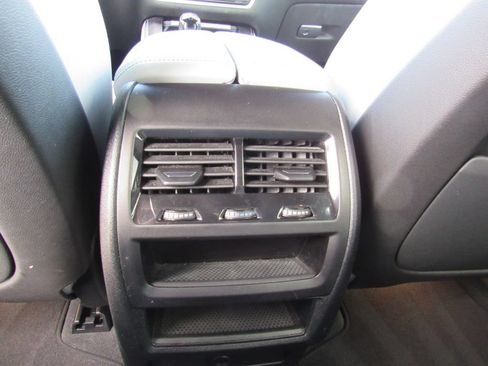 Used 2023 BMW X5 xDrive40i w/ Premium Package AWD/4WD image 19