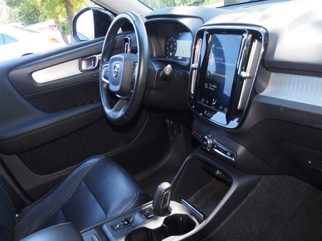 Used 2019 Volvo XC40 T5 Momentum AWD/4WD image 10