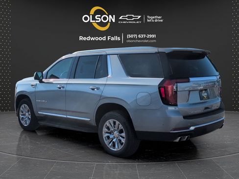 Used 2025 GMC Yukon Denali AWD/4WD image 3