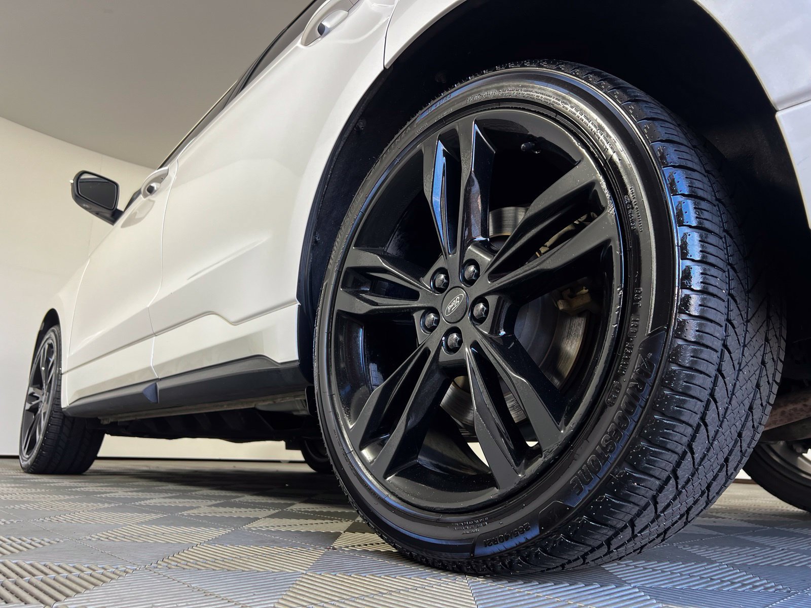 Used 2019 Ford Edge ST w/ Equipment Group 401A AWD/4WD image 30