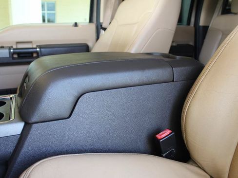 Used 2016 Ford F250 Lariat w/ Lariat Interior Package AWD/4WD image 39