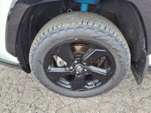 Used 2020 Toyota RAV4 XSE image 20