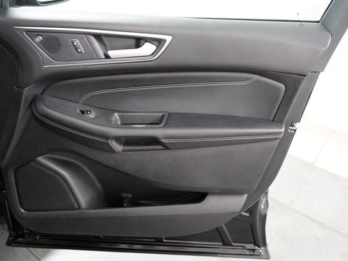 Used 2024 Ford Edge Titanium w/ Equipment Group 301A AWD/4WD image 28