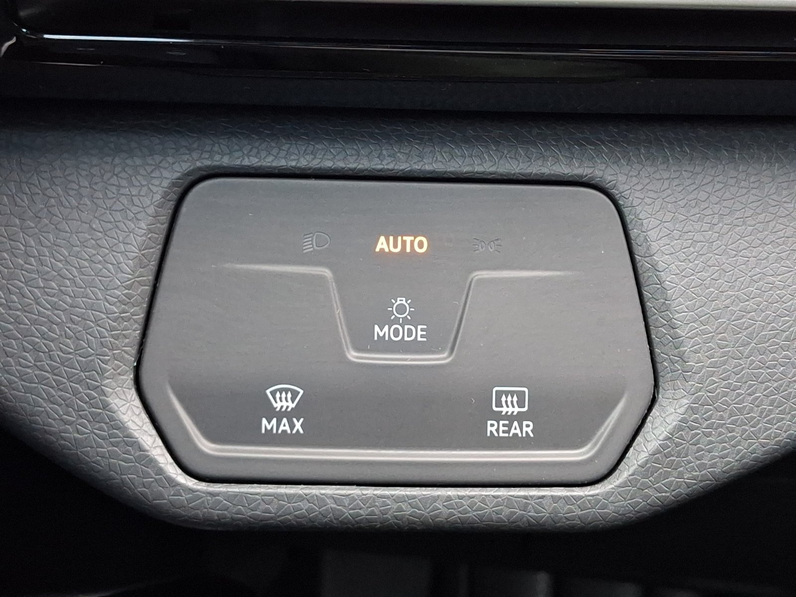 Used 2023 Volkswagen ID.4 Pro RWD image 24
