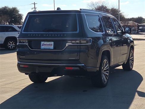 Used 2022 Jeep Grand Wagoneer Series III image 8