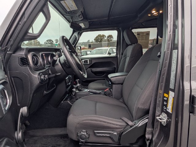 Used 2022 Jeep Wrangler Unlimited Sport AWD/4WD image 11