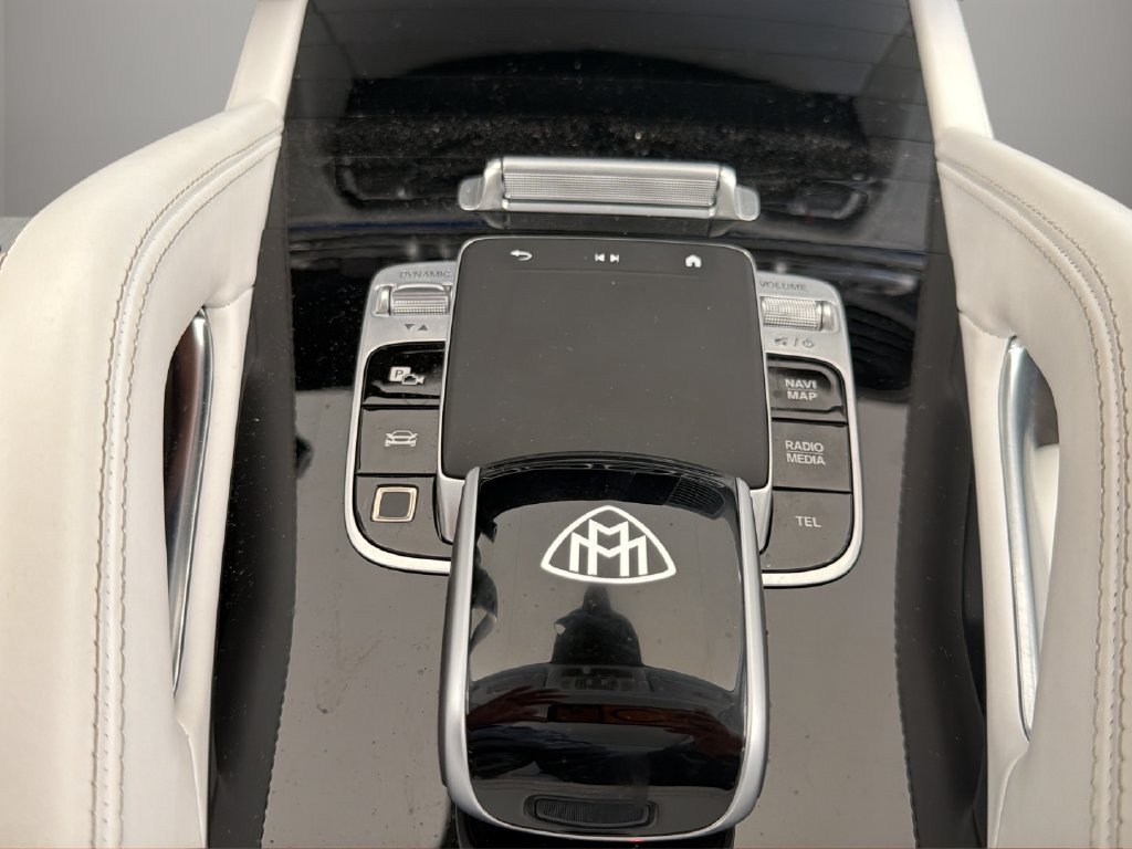 Used 2025 Mercedes-Benz Maybach GLS 600 4MATIC image 43
