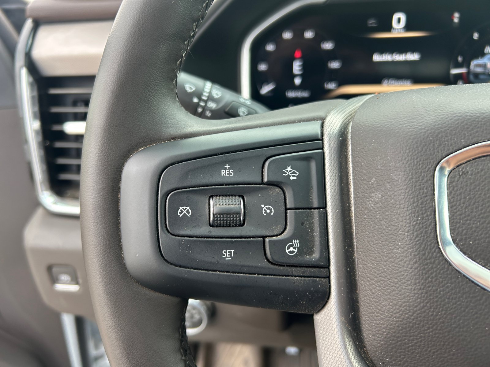 Used 2026 GMC Sierra 2500 Denali w/ Denali Reserve Package AWD/4WD image 19