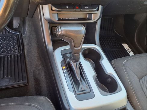 Used 2016 Chevrolet Colorado LT image 8