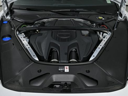 New 2025 Porsche Panamera image 35