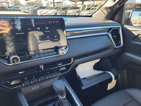 New 2026 GMC Canyon Elevation w/ Convenience Package image 36