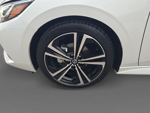 Certified 2023 Nissan Sentra SR w/ SR Premium Package FWD image 10