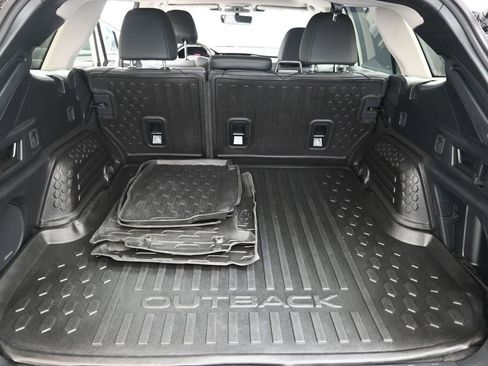 Certified 2024 Subaru Outback Onyx Edition XT image 19