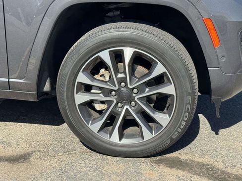 Used 2022 Jeep Grand Cherokee Overland image 6