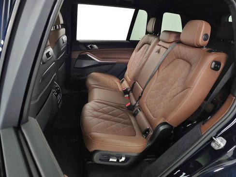 Used 2026 BMW X7 xDrive40i AWD/4WD image 41