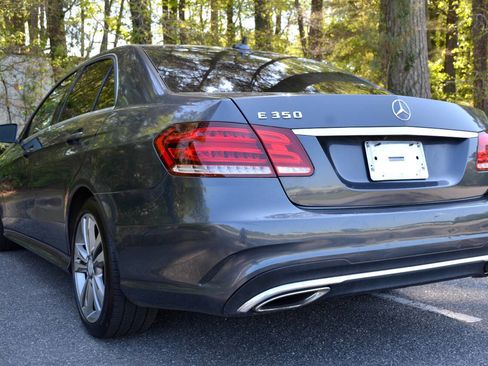 Used 2014 Mercedes-Benz E 350 Sedan image 9