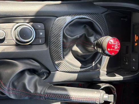 Used 2018 MAZDA MX-5 Miata Grand Touring RWD image 17